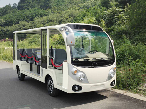 東風(fēng)電動(dòng)警車<a href=http://xmgezi.cn/tags/guanguangche/ target=_blank class=infotextkey>觀光車</a>